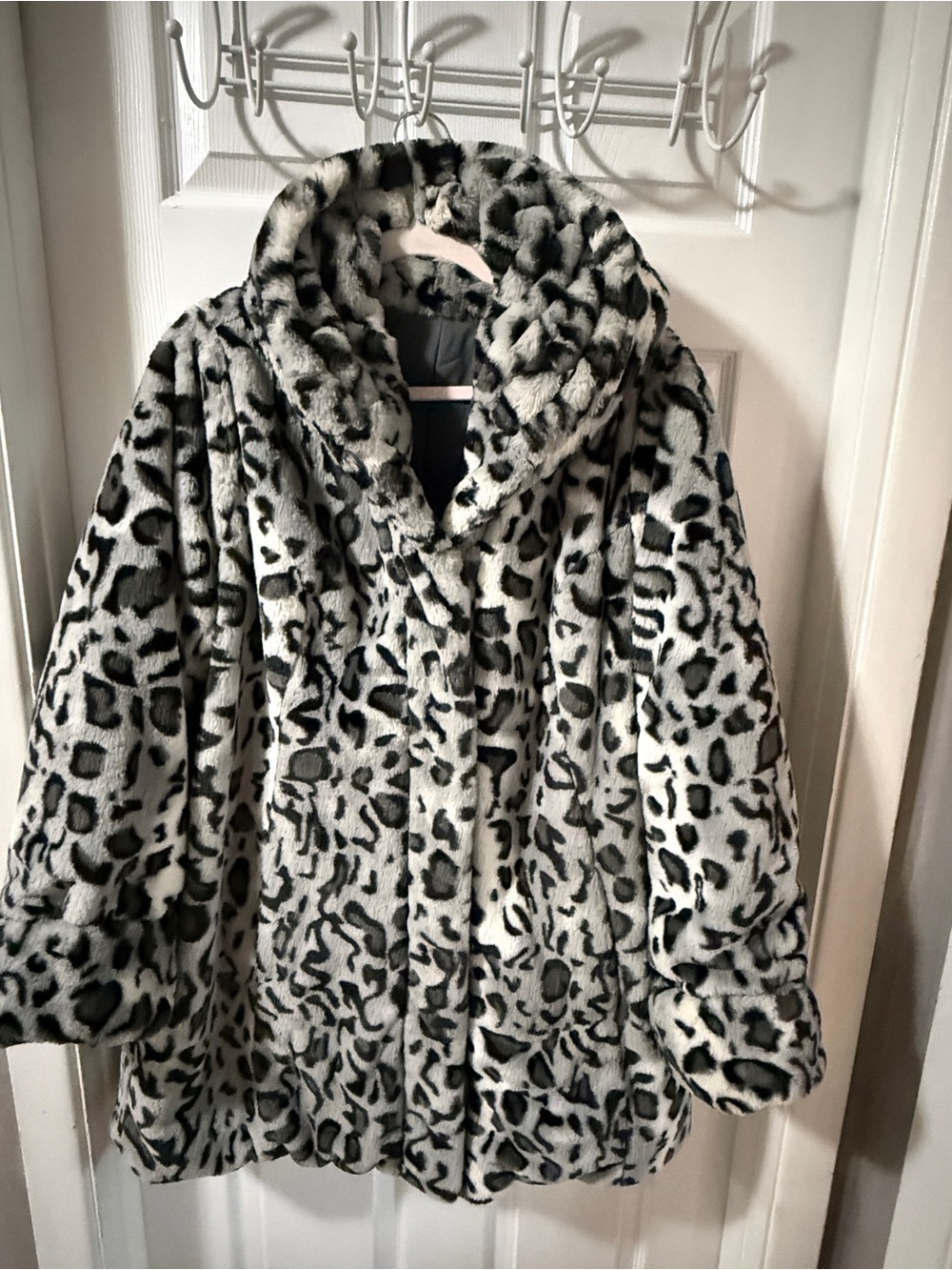 dennis basso hooded reversible Gray and Black Faux Fur Leopard Teddy Coat